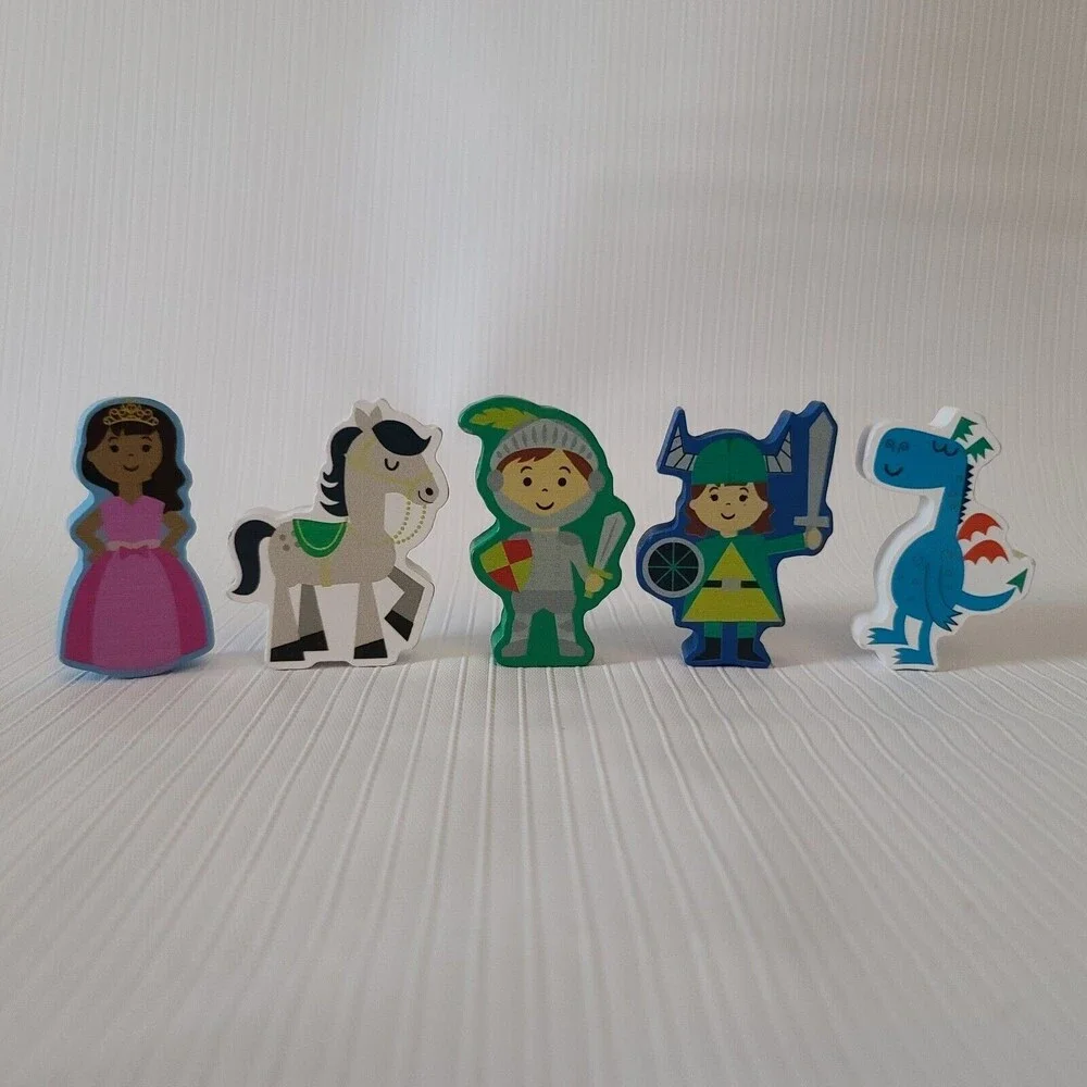 Wooden Medevil Castle Dragon Knight Princess Horse Lot
